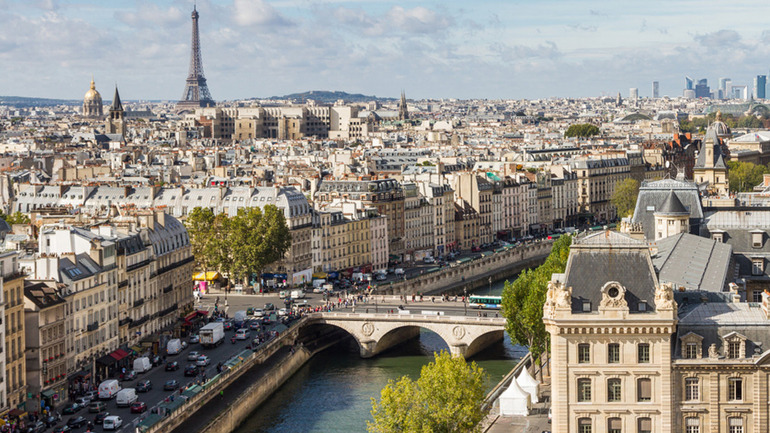 Απαγορεύουν τελείως τα βενζινοκίνητα και diesel αυτοκίνητα